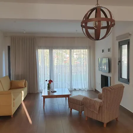 Melissonas فيلة Foini