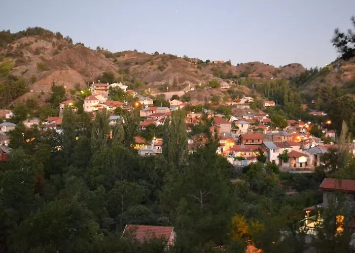 Melissonas Vilă Foini